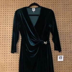 Anne Klein Velvet Dress Faux Wrap Long Sleeve Holiday Dark Green Emerald Size 4